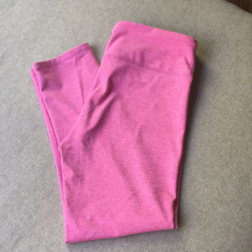 Fabletics Pink Crops